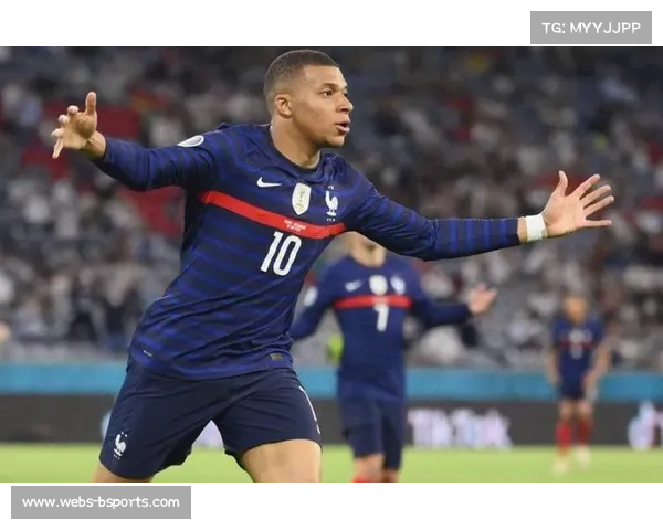 里尔前锋伊桑·姆巴佩大腿肌腱断裂，预计赛季报销