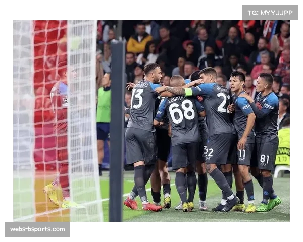 阿尔梅里亚官方确认,主力中场因累计黄牌停赛,将错过关键保级战 阿尔梅里亚官方确认,主力中场因累计黄牌停赛,将错过关键保级战